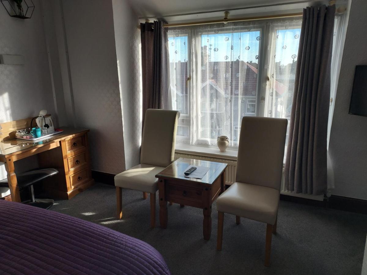 Maluth Lodge Great Yarmouth Bagian luar foto