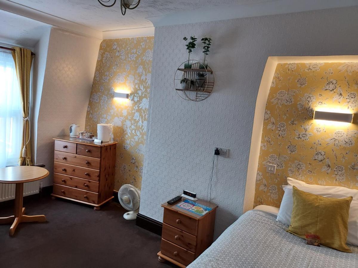 Maluth Lodge Great Yarmouth Bagian luar foto