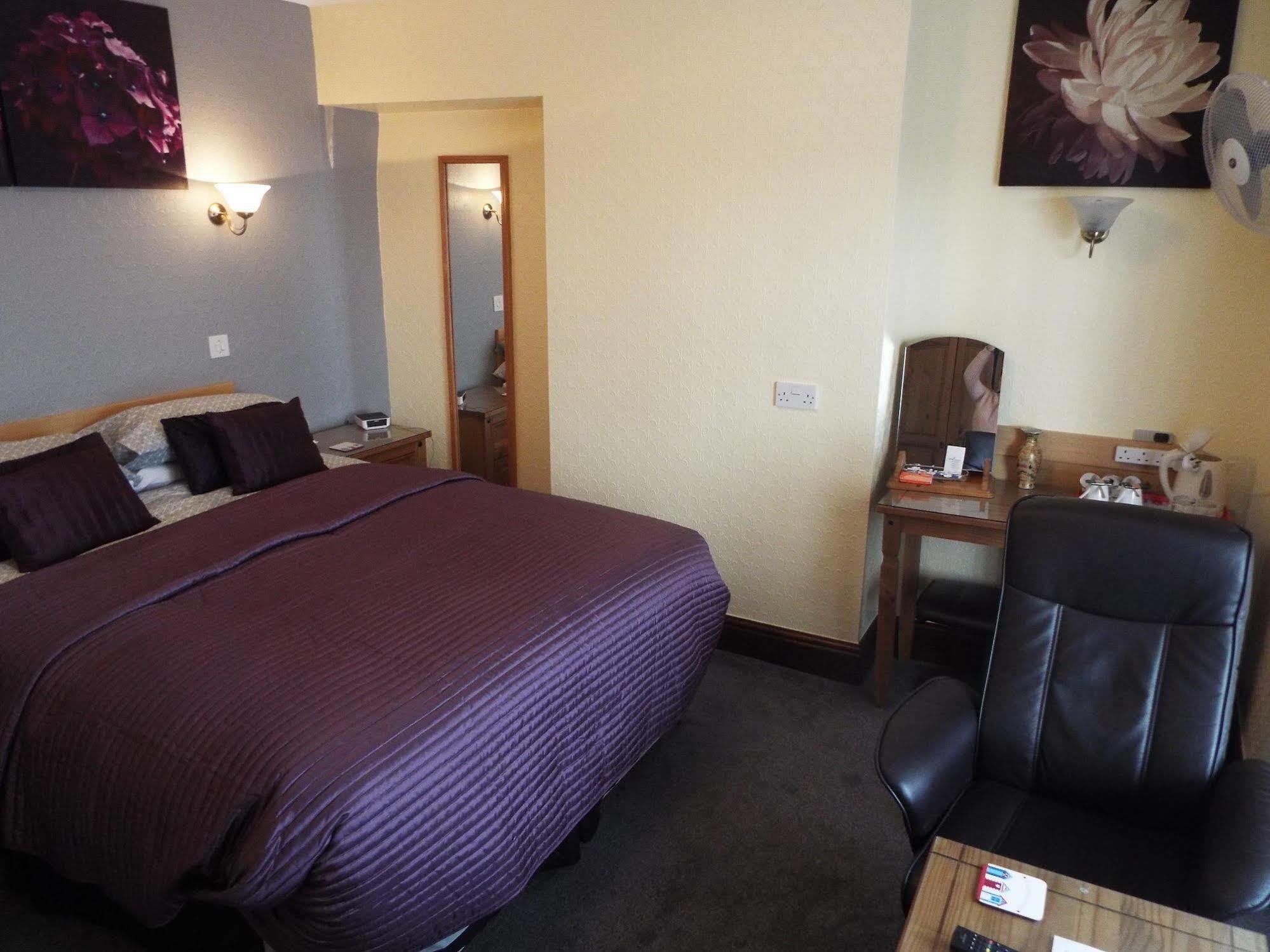 Maluth Lodge Great Yarmouth Bagian luar foto