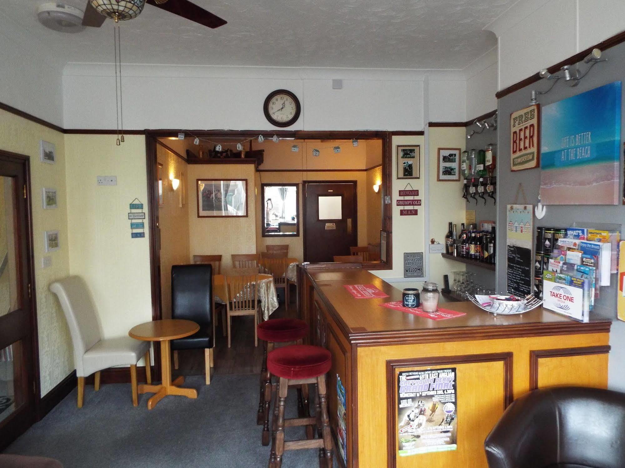 Maluth Lodge Great Yarmouth Bagian luar foto