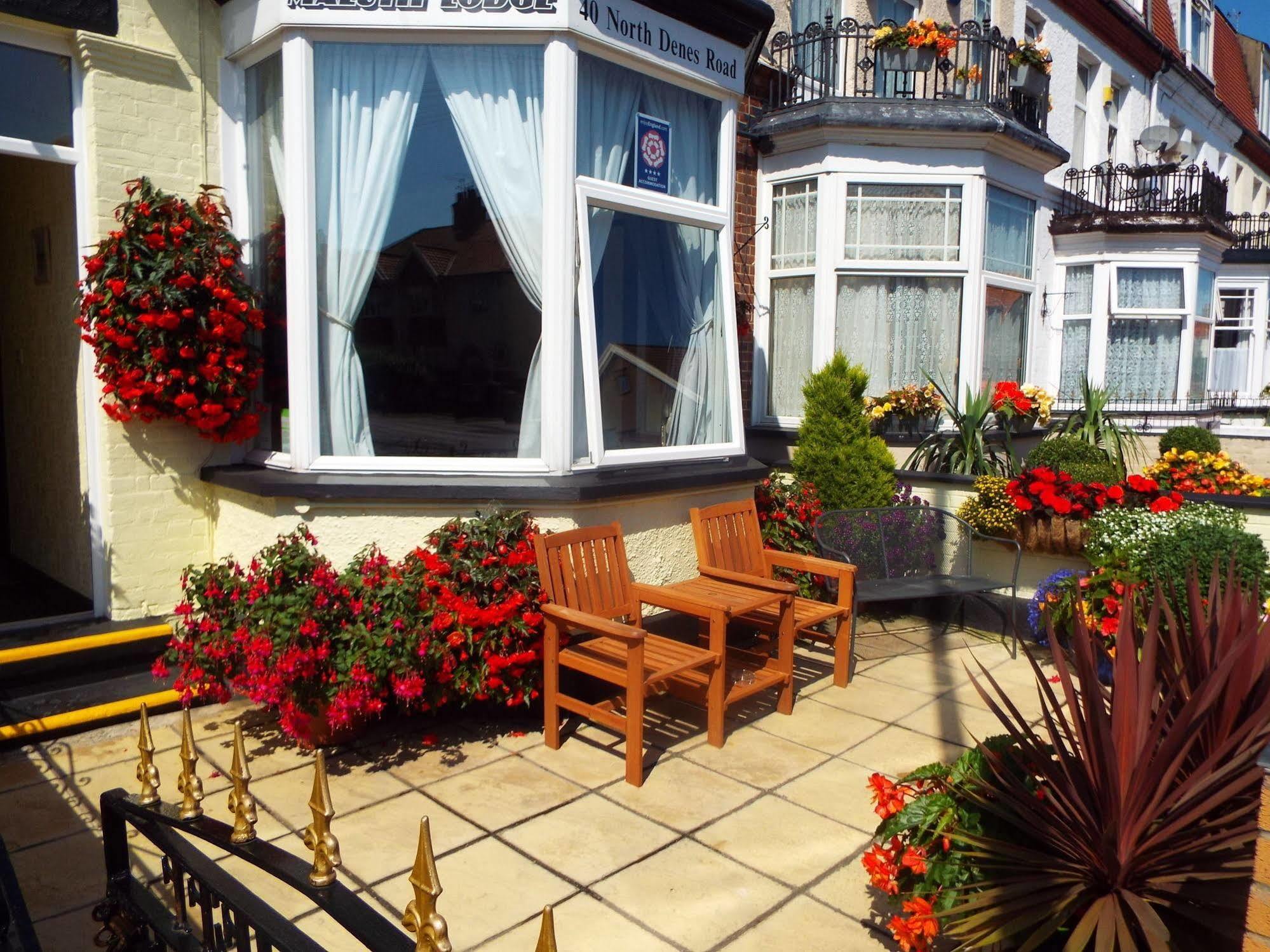 Maluth Lodge Great Yarmouth Bagian luar foto