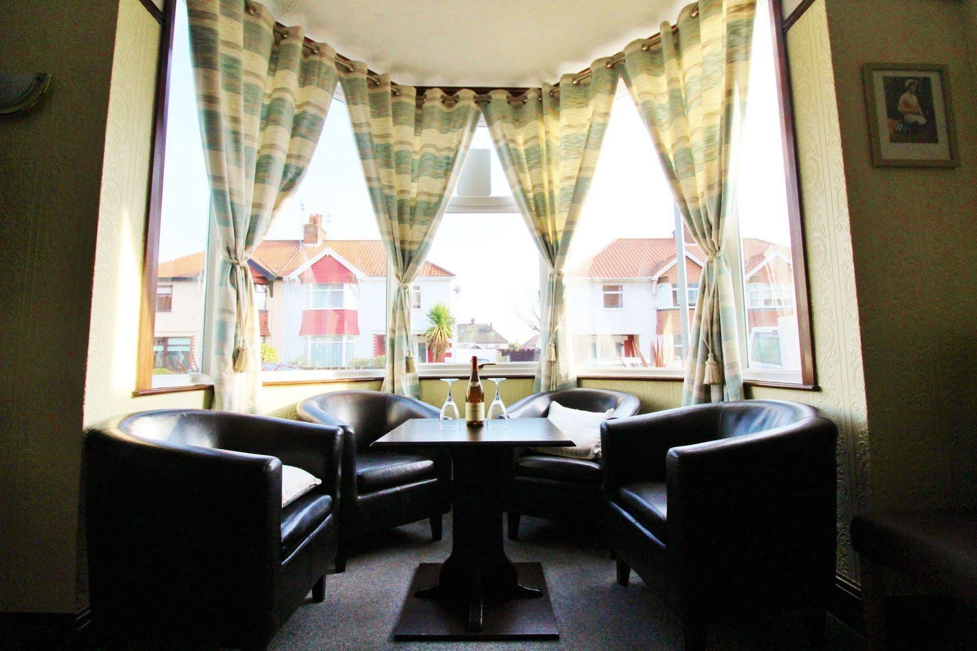 Maluth Lodge Great Yarmouth Bagian luar foto